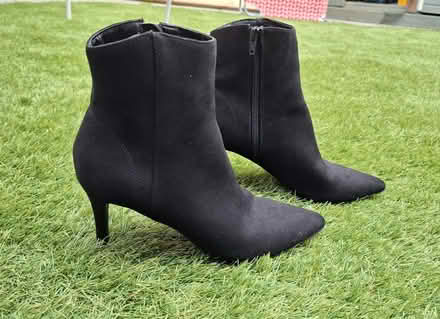 Photo of free Womens size 5 black boots (Boughton Monchelsea ME17) #1