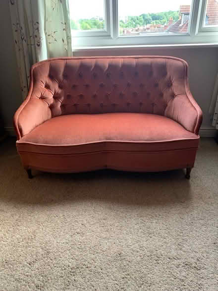 Photo of free Pink sofa (Aldershot GU11) #1