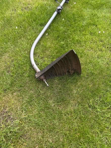 Photo of free Strimmer, petrol (West Ferry DD5) #2