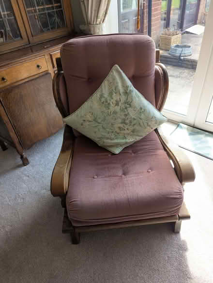 Photo of free solid oak frame dusty pink cushions. (Albrighton WV7) #1