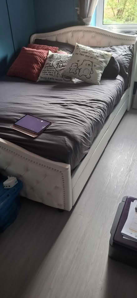 Photo of free Double bed (New malden KT3) #1