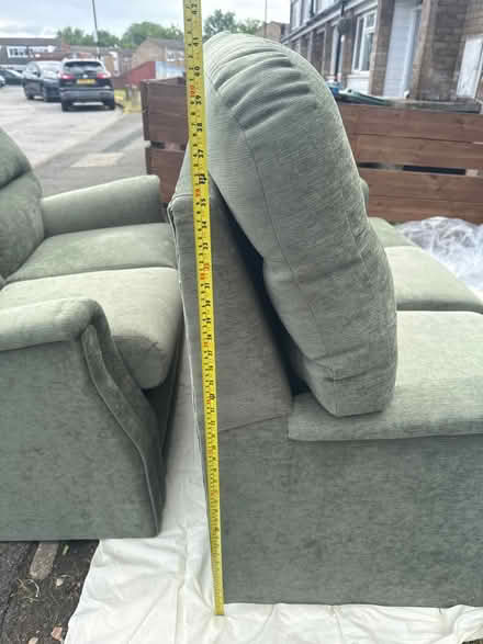 Photo of free 2 Sofas, 3 seater and 2 seater (Croydon) #3