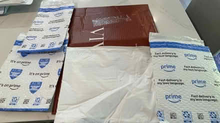Photo of free Bubble shipping bags (Fremont & 85) #1