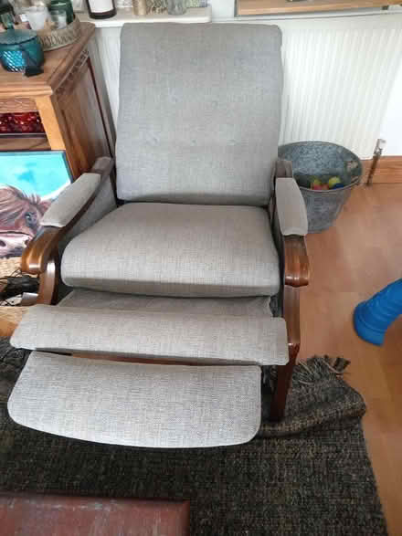 Photo of free Fully reclining armchair (Lower Morden SM4) #2