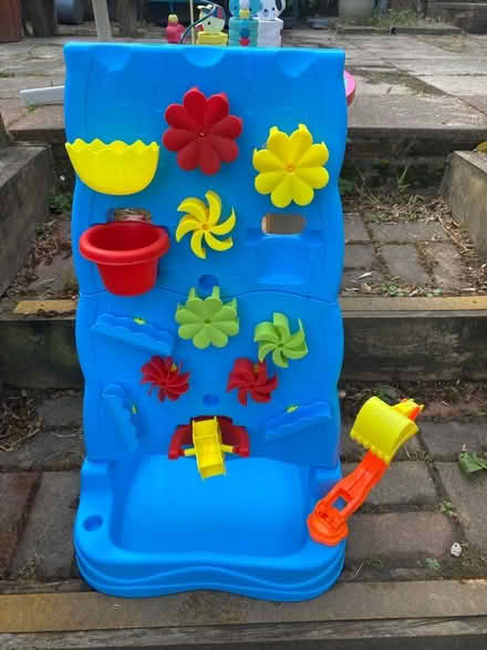 Photo of free Sand water activity table (Blacklands TN34) #1