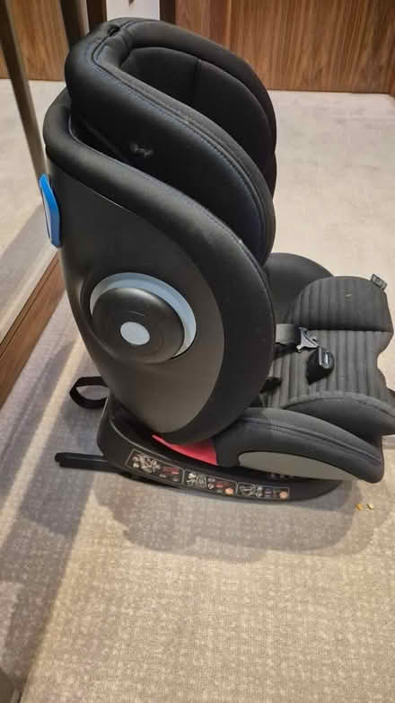 Photo of free Car seat (Kew Bridge Road) #2