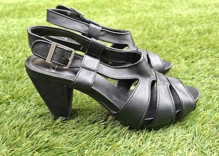 Photo of free Womens black size 4 sandals (Boughton Monchelsea ME17) #1