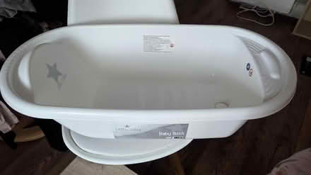 Photo of free Baby baths (SE8) #3