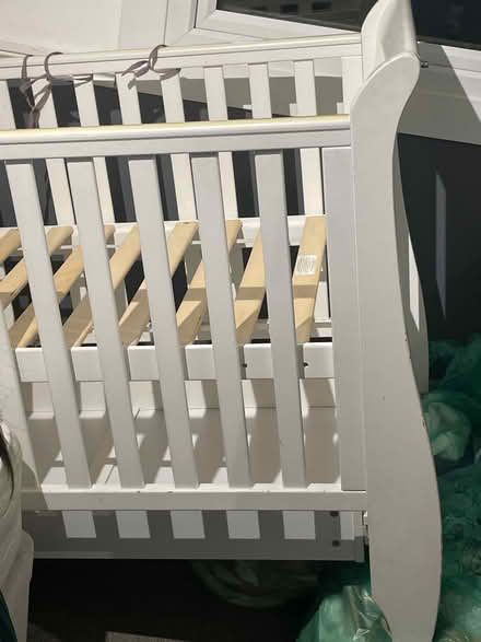 Photo of free Used baby cot with draw (Stoke Newington N16) #1