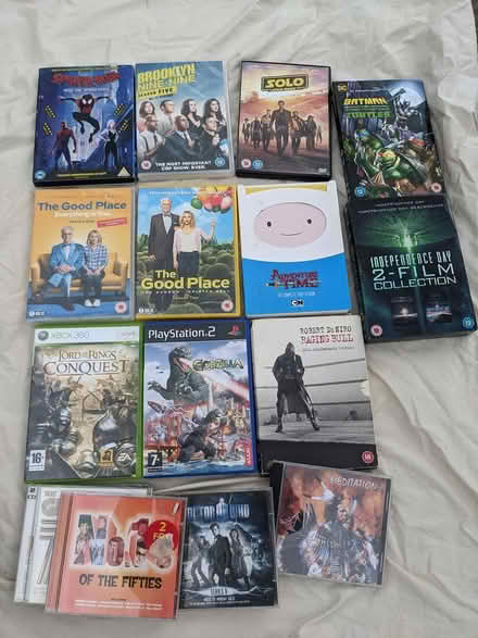 Photo of free Dvds and books (BD16) #1
