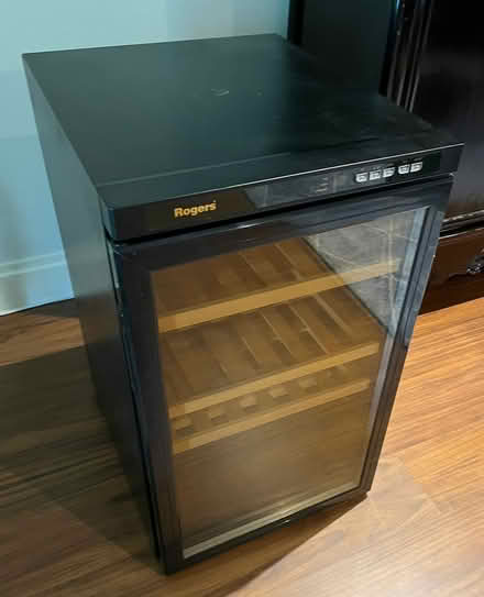 Photo of free Rogers Appliances Wine Fridge (Hampstead NW3) #1