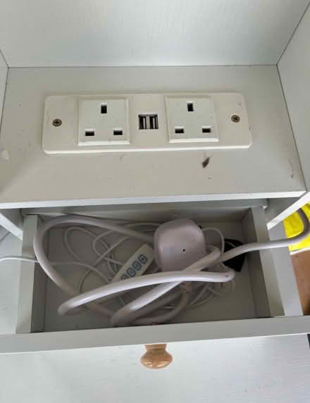 Photo of free Dressing Table (Upton E13) #3