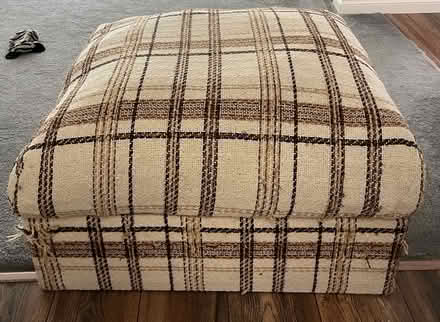 Photo of free large hassock (Qualicum Beach) #1