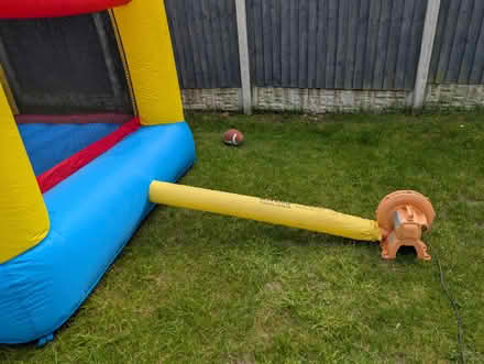 Photo of free Toddler Bouncy Castle (De24 0ge) #3