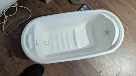 Photo of free Baby baths (SE8) #4