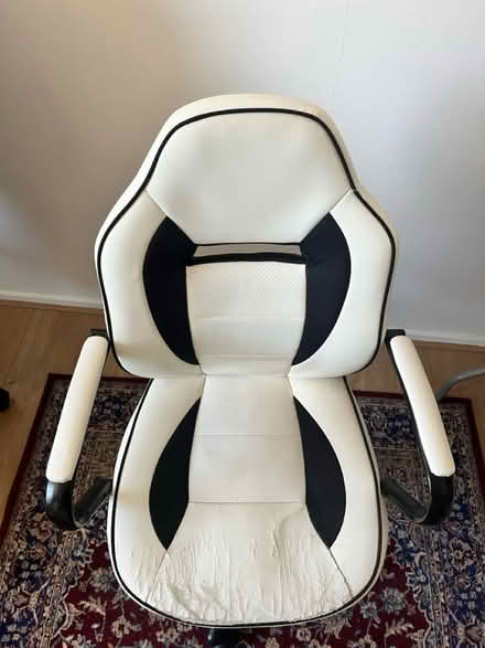Photo of free Desk chair (SE8) #1