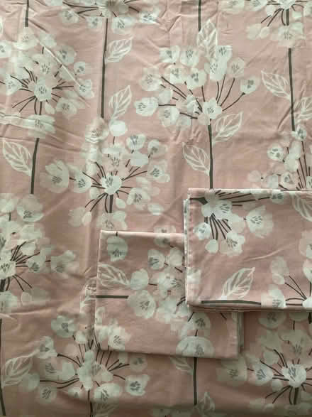Photo of free Double duvet cover 2 pillowcases (Chelmsford CM1) #1