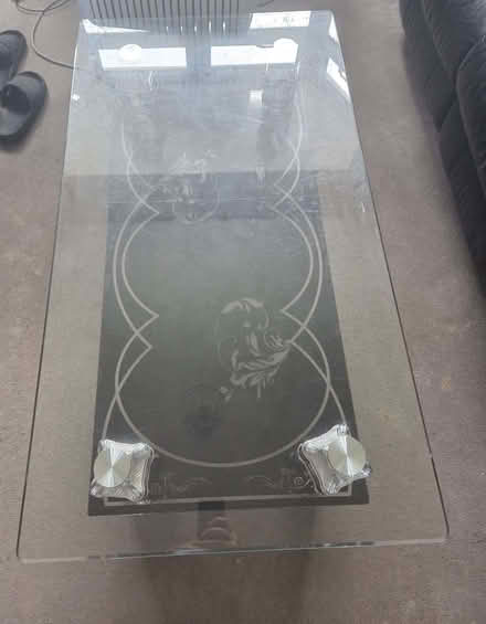 Photo of free Glass coffee table (Round Green LU2) #3