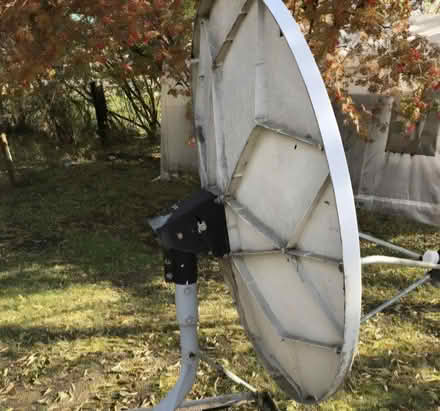 Photo of Big old satellite dish (Finchley Church End, N3) #2