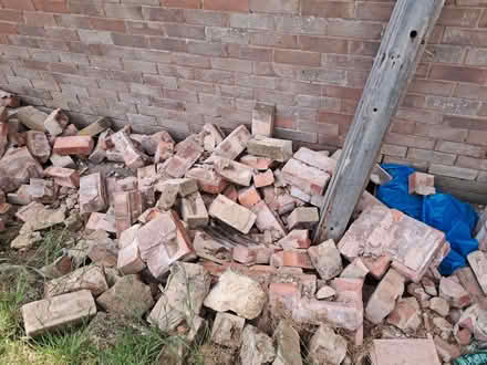 Photo of free Bricks and rubble (Great Wolford CV36) #2