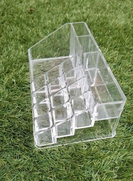 Photo of free Cosmetics storage stand / holder (Boughton Monchelsea ME17) #3