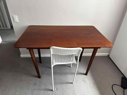 Photo of free Beautiful desk/dining table (E14 Bow Common nr Poplar) #1