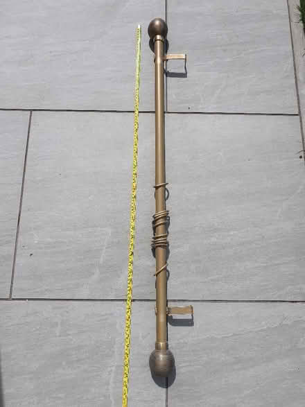 Photo of free Curtain pole (Kenilworth Road DE5) #1