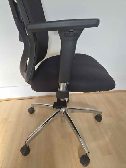 Photo of free Black Office chair (BR6) #2