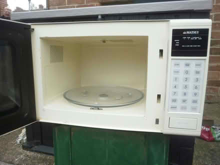 Photo of free Microwave (Uckfield TN22) #2