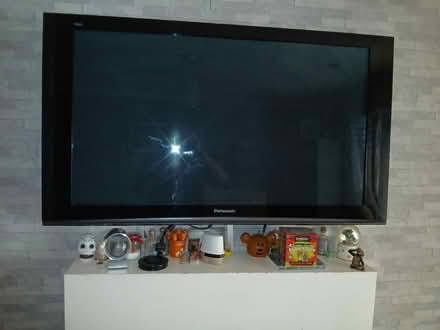 Photo of free Large tv (Dunstable LU5) #1