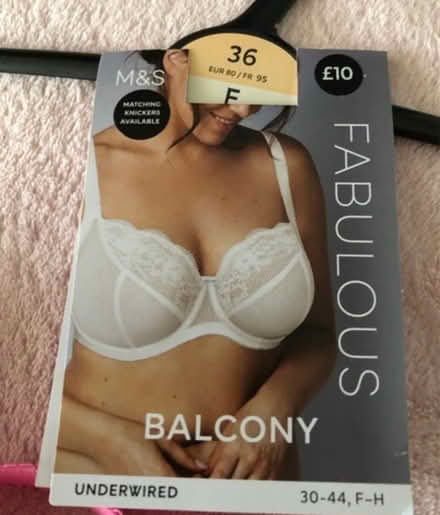 Photo of free Pink bra (gu12) #2