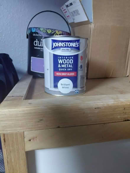Photo of free White gloss paint (Rowner PO13) #1