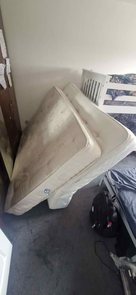 Photo of free Kingsize mattress (Hornchurch RM12) #4