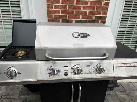 Photo of free Charbroil grill (Brightwood, DC) #2