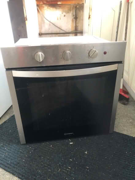 Photo of free Indesit single oven (Meanwood, Leeds. LS6) #1