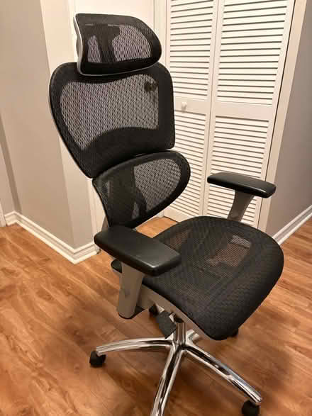 Photo of free Desk Chair (Don Mills and Finch area) #1
