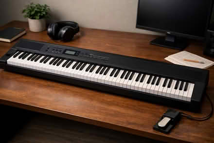 Photo of 88‐Key Electronic Keyboard with Weighted Keys (Tilehurst RG30) #1