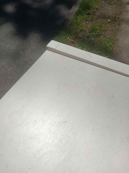 Photo of free Wh¡tE (Yeadon) #3