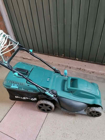 Photo of free Lawnmower - doesn't work (Alexandra Park M16) #1