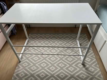Photo of free White Amazon desk (Bilton HG1) #2