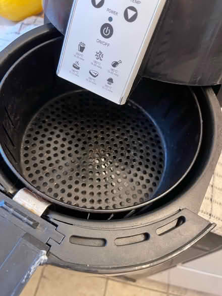 Photo of free Salter Air Fryer (CW9 Rudheath) #3