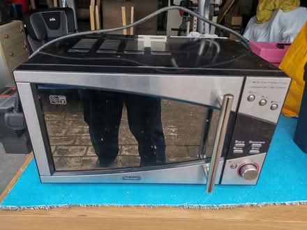 Photo of free Microwave (South Side Paisley PA2) #1
