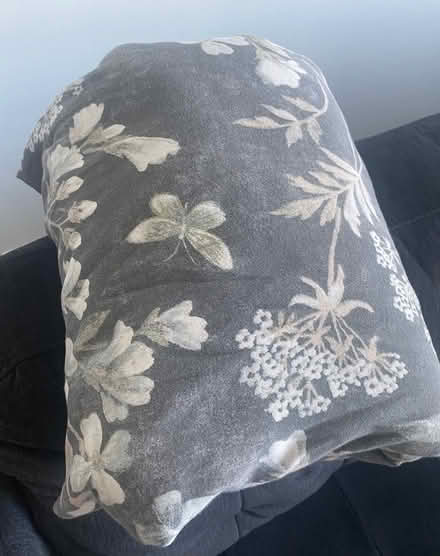 Photo of free Duvet cover (Sherbourne and bloor) #1