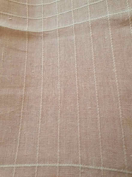 Photo of free Vintage linen pink and white table cloth (Pipers Ash CH2) #2