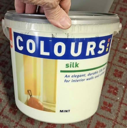 Photo of free paint (Earley RG6) #1