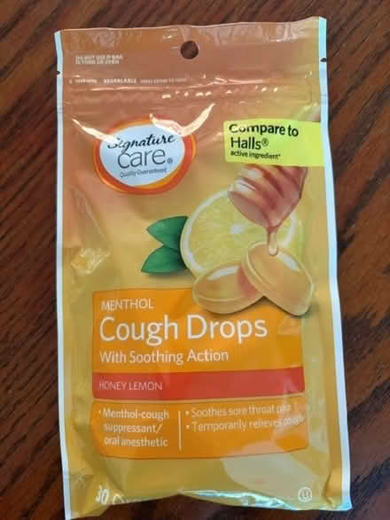 Photo of free Signature Care Menthol Cough Drops (Thornwood, NY) #1