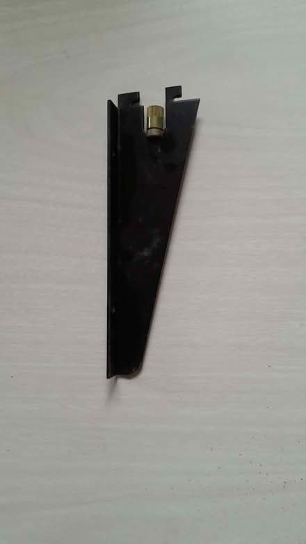 Photo of free Metal shelf supports (Loughton IG10) #2
