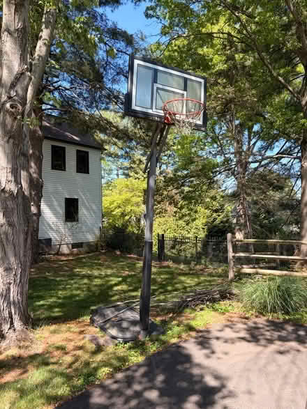 Photo of free Portable basketball post (Yardley) #2