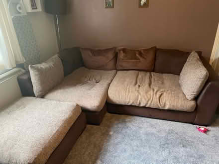 Photo of free Brown corner sofa & puff (Wentnor SY9) #1