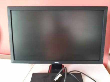 Photo of free computer monitor pick up se29lx (SE2 Abbey wood) #2